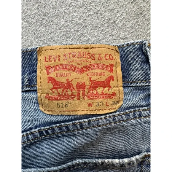 Levis 516 Jeans Mens 33x34 (31x31) Light Wash Blue Denim Straight Leg Zipper Fly - Picture 15 of 16